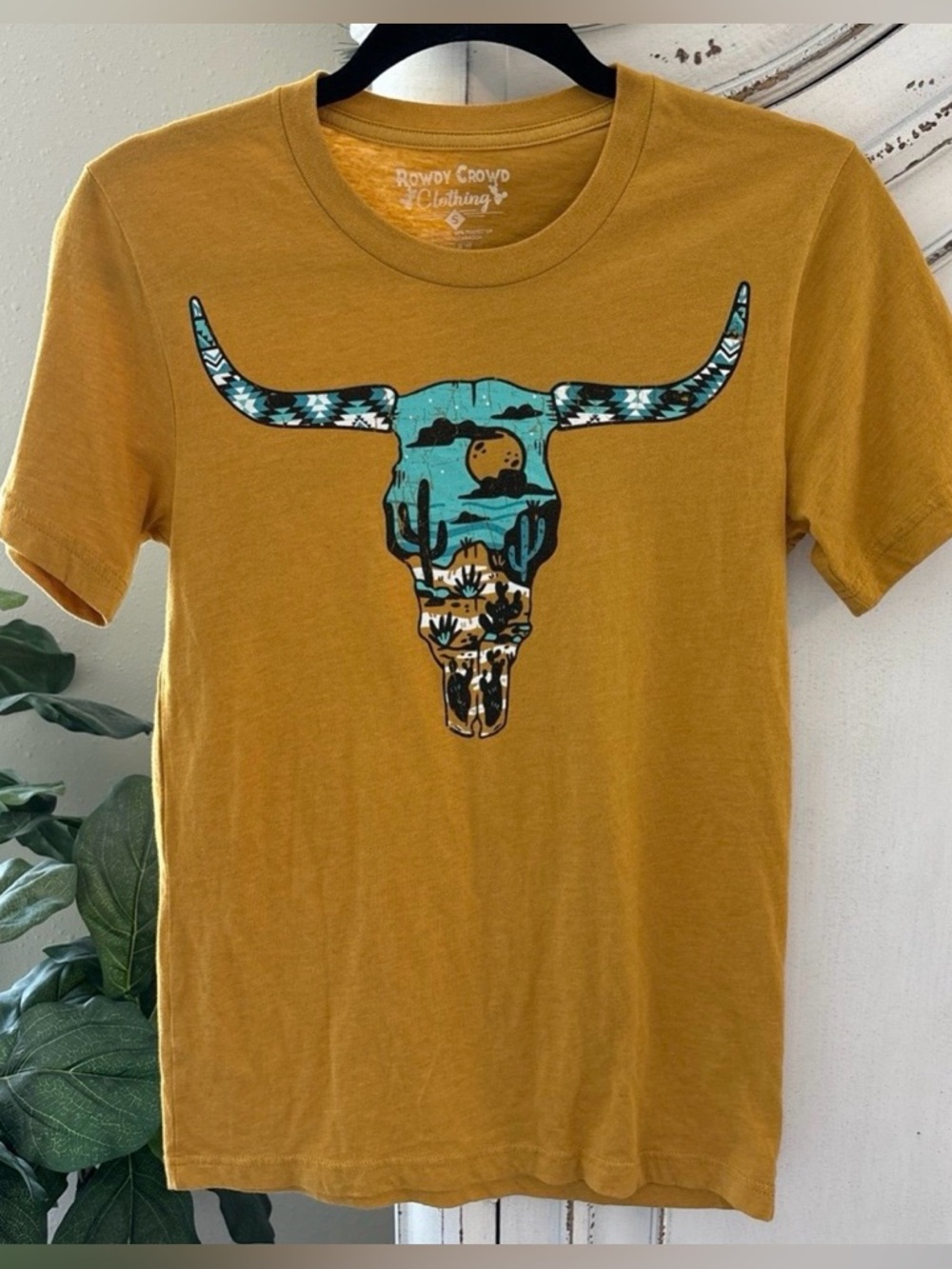 Rowdy Crowd Clothing Mustard Yellow Animal Skull Short Sleeve T-Shirt Size Small